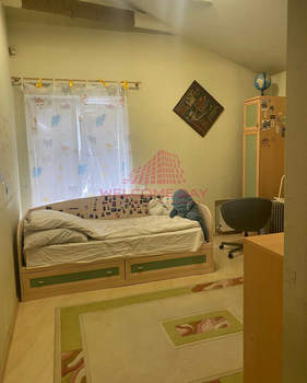 Дом 178м², 3-этажный, участок 4 сот.  