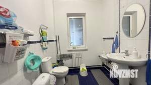 Дом 220м&sup2;, 2-этажный, участок 3 сот.  