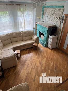 Дом 258м², 3-этажный, участок 6 сот.  