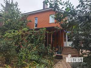 Дом 280м², 2-этажный, участок 6 сот.  