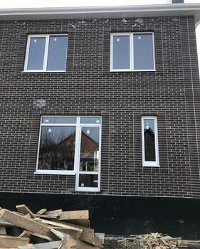 Дом 145м&sup2;, 2-этажный, участок 3 сот.  