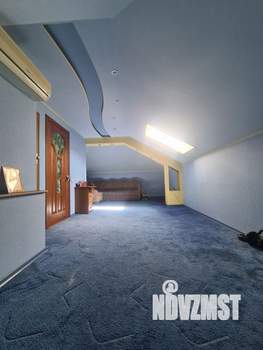 Дом 300м², 3-этажный, участок 7 сот.  