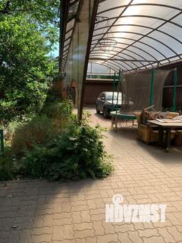 Дом 180м², 2-этажный, участок 6 сот.  