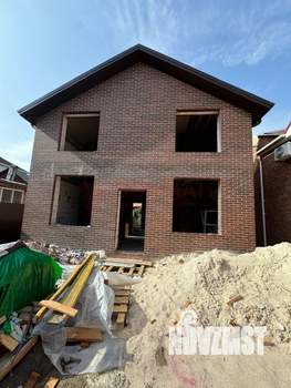 Дом 180м&sup2;, 2-этажный, участок 3 сот.  