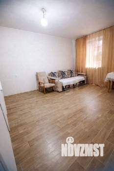 Дом 136м&sup2;, 2-этажный, участок 6 сот.  