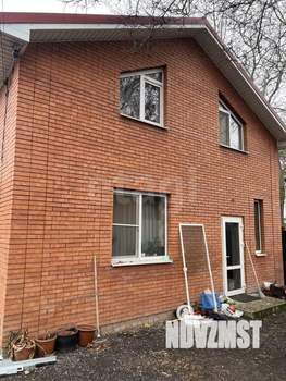 Дом 132м&sup2;, 2-этажный, участок 3 сот.  