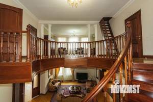 Дом 510м², 2-этажный, участок 9 сот.  