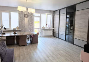 Дом 209м&sup2;, 2-этажный, участок 3 сот.  