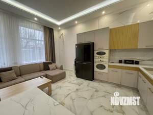 Дом 180м², 2-этажный, участок 4 сот.  