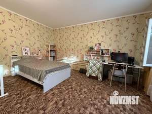 Дом 211м², 2-этажный, участок 4 сот.  