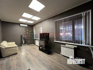 Дом 200м&sup2;, 3-этажный, участок 2 сот.  