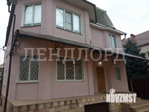 Дом 460м&sup2;, 3-этажный, участок 8 сот.  