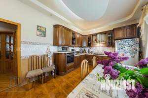 Коттедж 448м&sup2;, 2-этажный, участок 6 сот.  