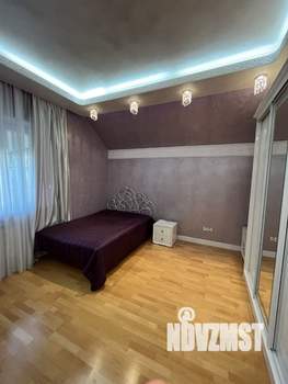 Дом 221м², 3-этажный, участок 6 сот.  