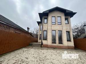 Дом 240м², 3-этажный, участок 3 сот.  