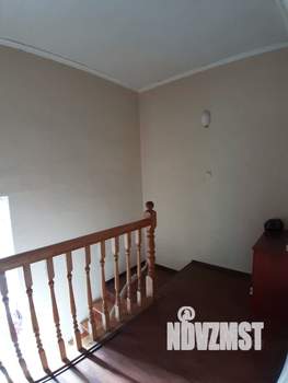 Дом 220м², 2-этажный, участок 4 сот.  