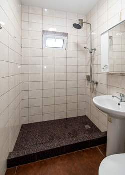 Дом 80м&sup2;, 2-этажный, участок 3 сот.  