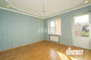 Дом 300м&sup2;, 3-этажный, участок 4 сот.  