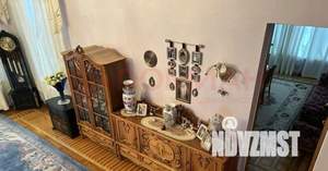 Дом 293м², 3-этажный, участок 4 сот.  