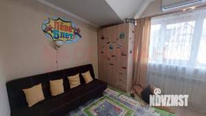 Дом 100м&sup2;, 2-этажный, участок 3 сот.  