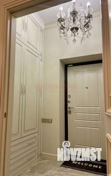 Дом 200м&sup2;, 2-этажный, участок 5 сот.  