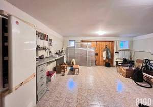 Дом 360м², 3-этажный, участок 8 сот.  