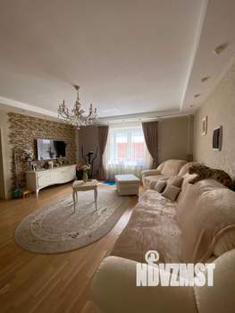 Дом 225м², 2-этажный, участок 6 сот.  