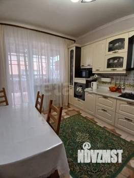 Дом 120м², 2-этажный, участок 3 сот.  