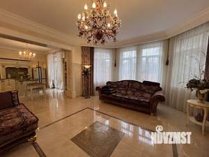 Дом 375м&sup2;, 3-этажный, участок 8 сот.  