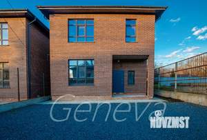 Дом 180м&sup2;, 2-этажный, участок 3 сот.  