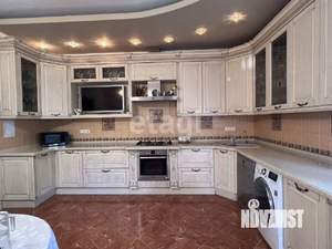 Дом 215м², 2-этажный, участок 3 сот.  