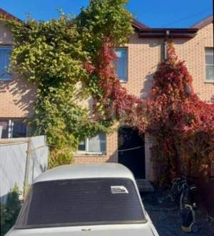 Дом 63м&sup2;, 2-этажный, участок 1 сот.  