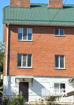 Дом 350м², 3-этажный, участок 6 сот.  