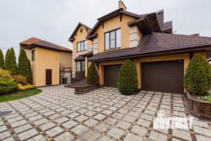 Дом 550м², 2-этажный, участок 7 сот.  
