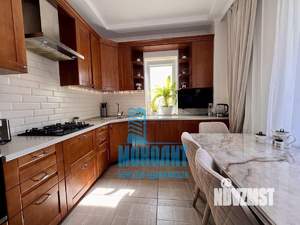 Дом 255м², 2-этажный, участок 7 сот.  