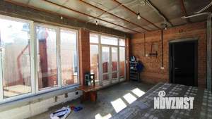 Дом 242м², 3-этажный, участок 8 сот.  