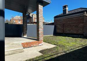 Дом 180м&sup2;, 2-этажный, участок 3 сот.  