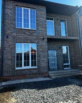 Дом 180м&sup2;, 2-этажный, участок 3 сот.  