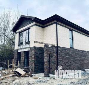 Дом 145м&sup2;, 2-этажный, участок 3 сот.  