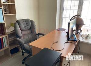 Дом 100м&sup2;, 2-этажный, участок 3 сот.  