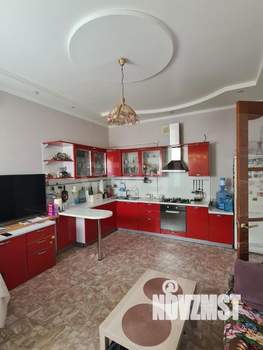 Дом 313м², 2-этажный, участок 6 сот.  