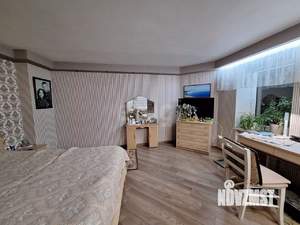 Дом 245м², 2-этажный, участок 4 сот.  
