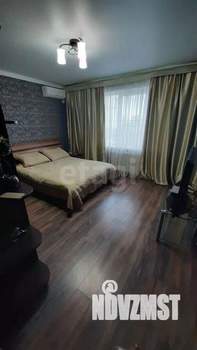 Дом 140м&sup2;, 2-этажный, участок 3 сот.  