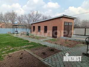 Дом 219м², 2-этажный, участок 8 сот.  