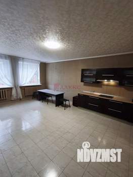 Дом 310м&sup2;, 2-этажный, участок 3 сот.  