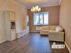 Дом 260м², 2-этажный, участок 6 сот.  