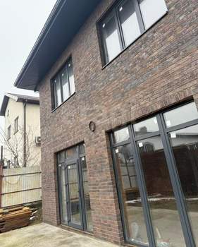 Дом 165м&sup2;, 2-этажный, участок 6 сот.  