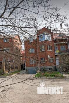 Дом 100м&sup2;, 1-этажный, участок 1 сот.  