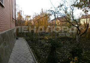 Дом 203м&sup2;, 2-этажный, участок 6 сот.  