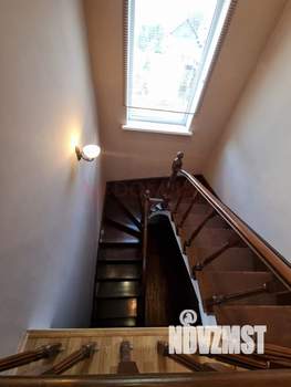 Дом 225м², 2-этажный, участок 5 сот.  